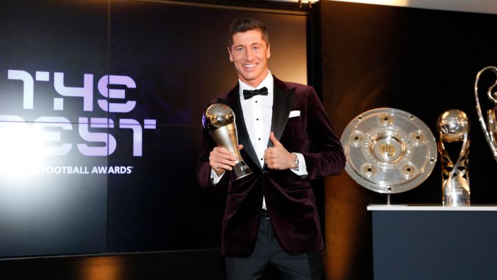 Lewandowsky superó a Messi y CR7 y se convirtió en
