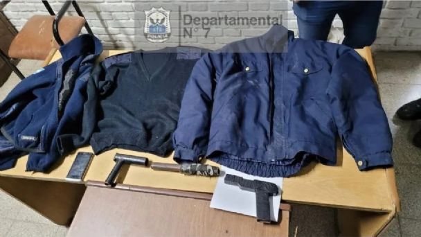 ¿Robaba vestido de policía? Le dieron 7 años de prisión