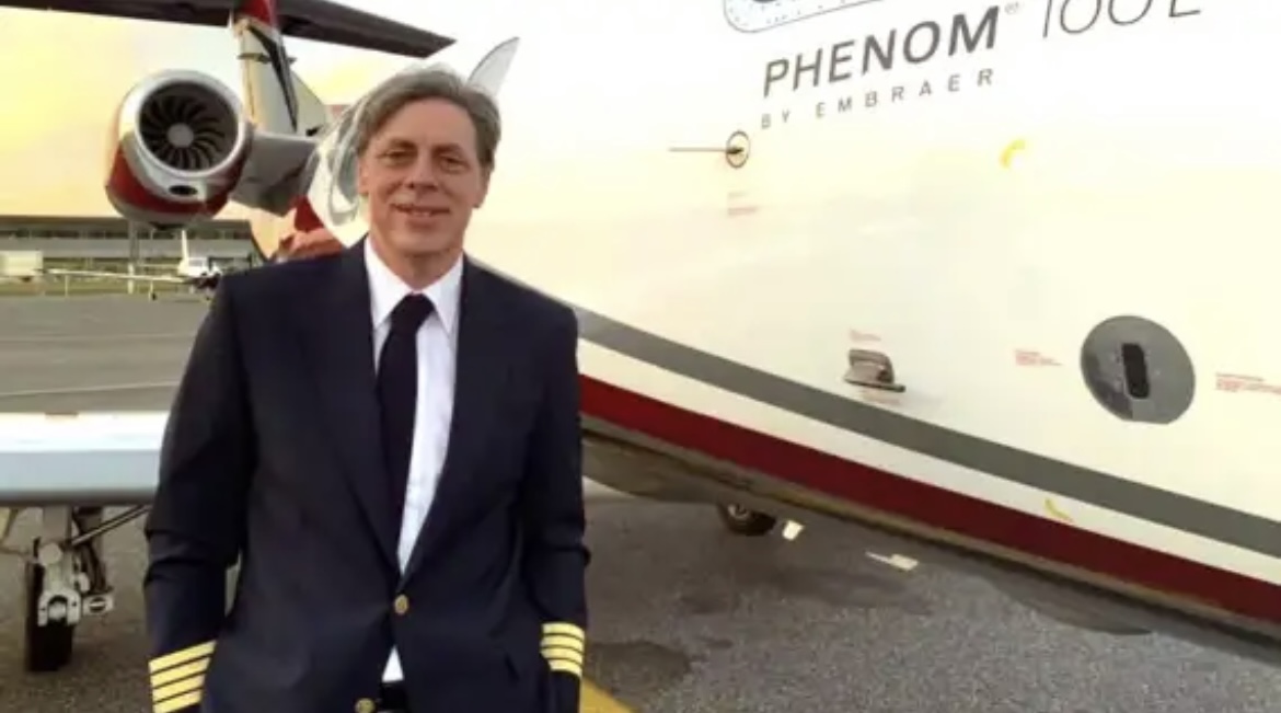 Renunció el piloto presidencial que realizó la polémica maniobra del ARG-01
