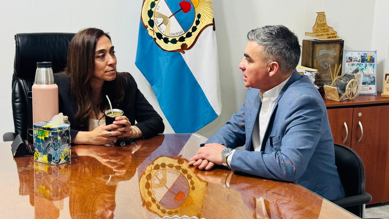 Gramajo se reunió con Romina Rosas y profundiza su ronda de encuentros con intendentes peronistas