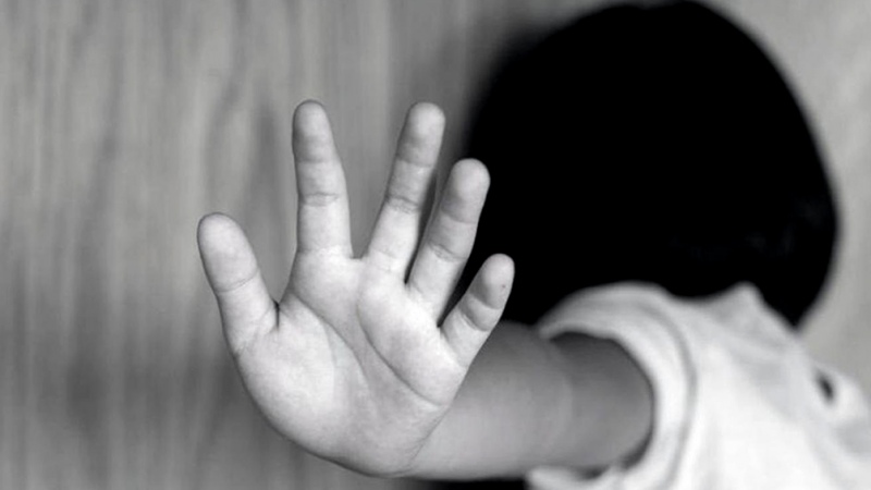 Una nena fue violada varias veces por el padre de un amiguito