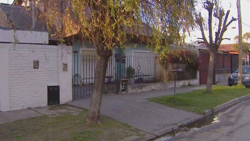 Un jubilado se tiroteó con delincuentes en su casa y perdió la vida