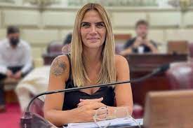 Amalia Granata, explosiva: "No me busquen, porque voy a empezar a hablar de sus amantes y chanchurrios"
