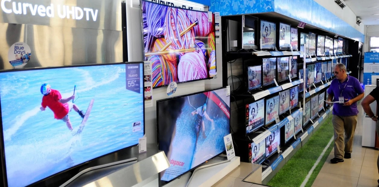 Se viene el mundial: los televisores en San Juan están hasta 40% más caros que el 2021