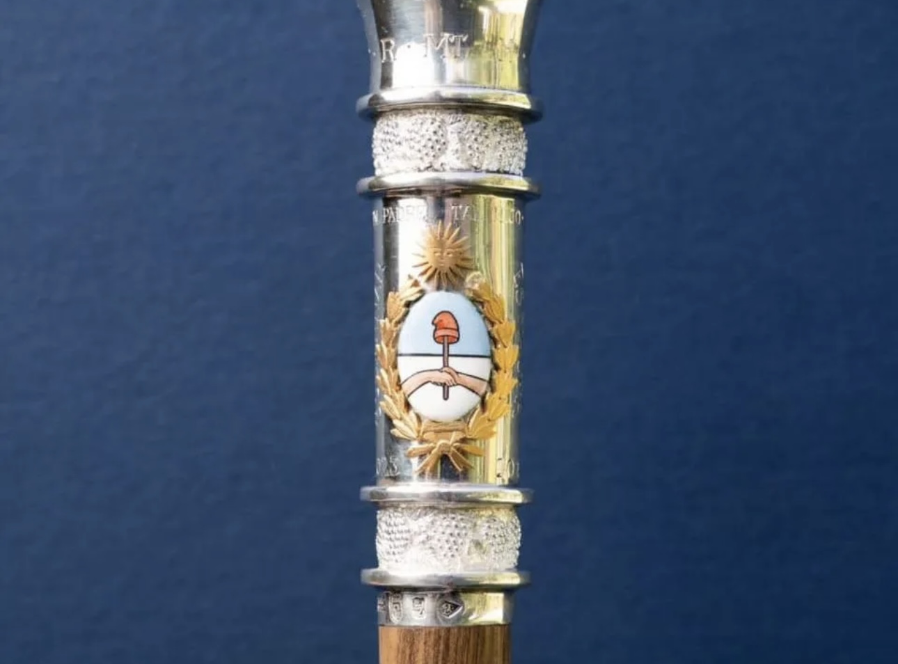 Mirá cómo será el bastón de mando de Orrego 