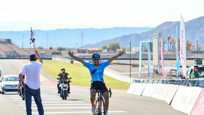 Asaltaron a una campeona y peligra su participación en una importante carrera 