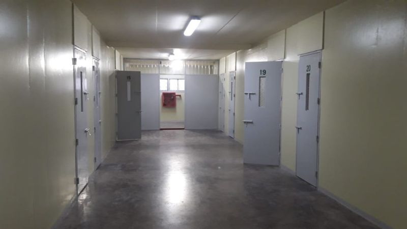 Una feroz pelea en el Penal dejó dos reos heridos en el hospital