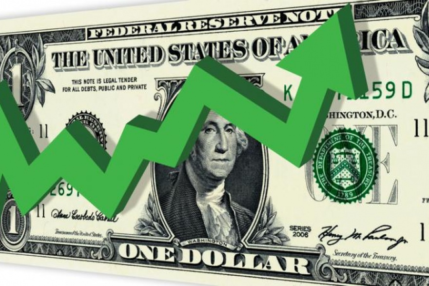 Otra vez el dólar blue hacia arriba: cuesta $5 más caro