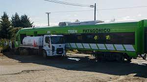 Tren vs Camión: impactantes imágenes de una colisión en Bariloche