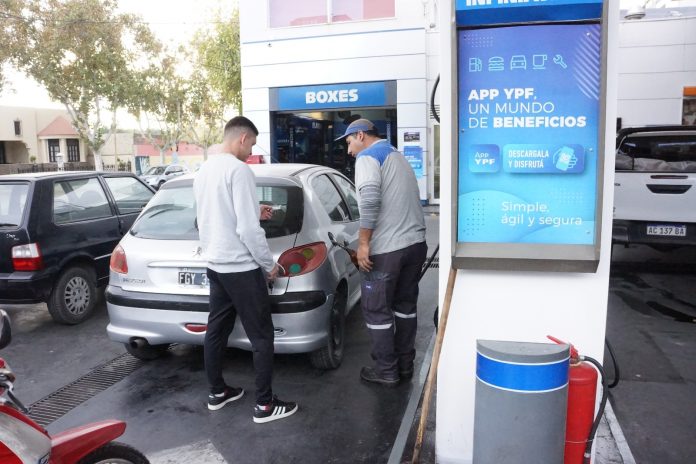 Massa aseguró que la situación crítica con los combustibles ha terminado
