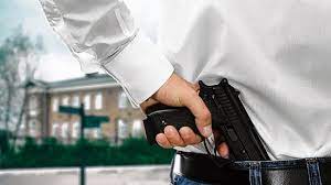 Un hombre fue condenado por amenazar a su ex con "descargarle la pistola" encima