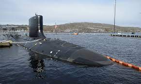 EE.UU. investiga contra qué "objeto desconocido" chocó un submarino nuclear