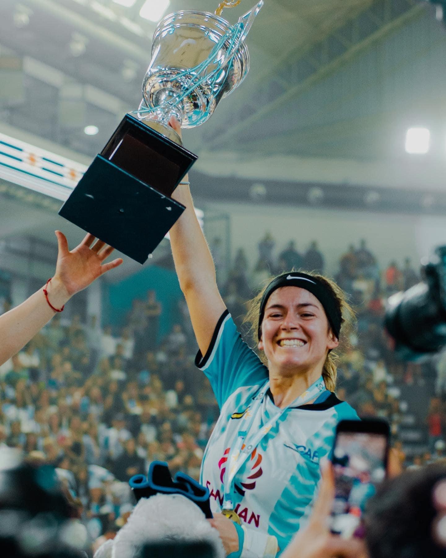 Las Águilas brillaron en el Cantoni y son campeonas del Mundo