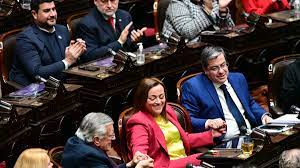 Cecilia Moreau tomó la presidencia de Diputados: "No voy a gobernar con mis hormonas, sino con mi cabeza"