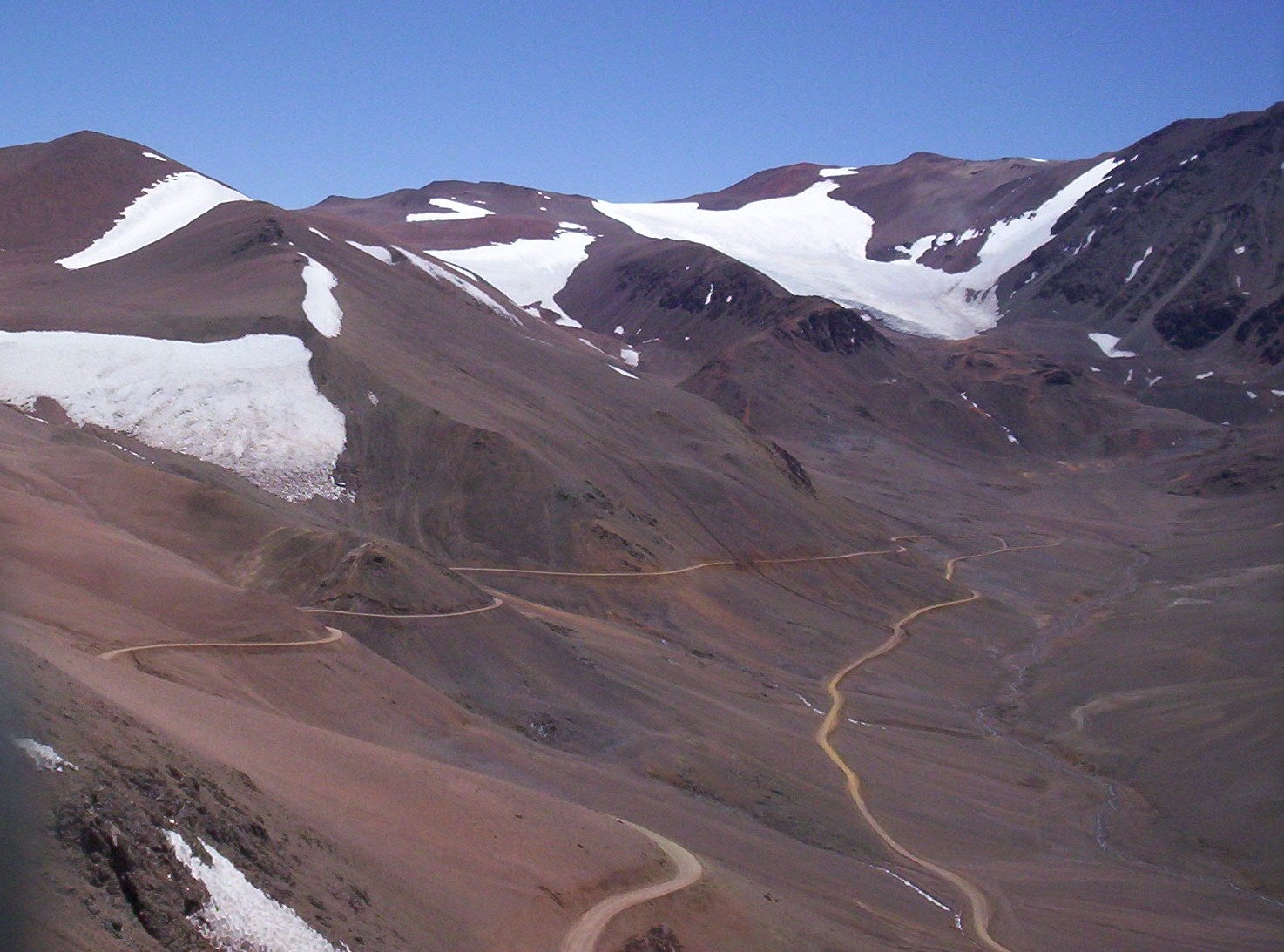Encuentran un cuerpo sin vida en la Cordillera