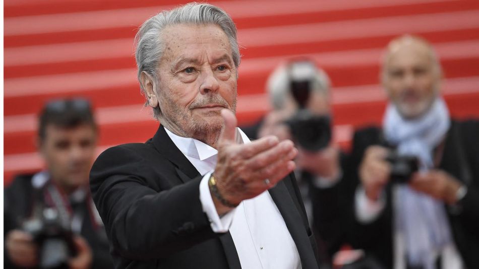 Cómo funciona el "suicidio asistido" que pidió el mítico galán francés Alain Delon