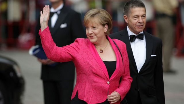 Le robaron a Angela Merkel mientras hacÃa las compras en un supermercado de BerlÃn