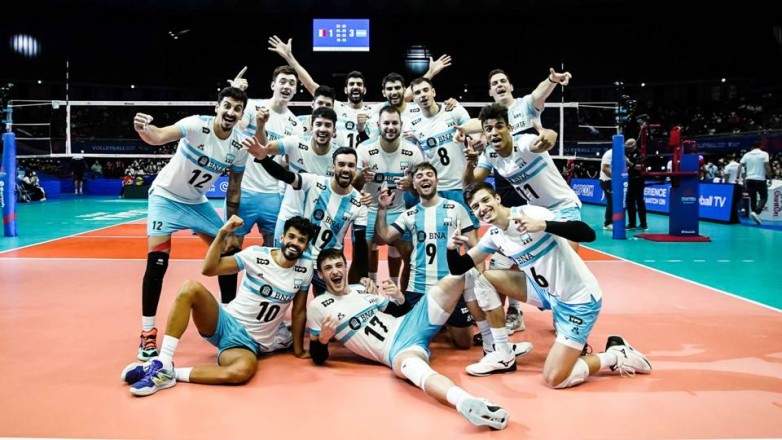La Selección Argentina de vóley hizo patria en Japón