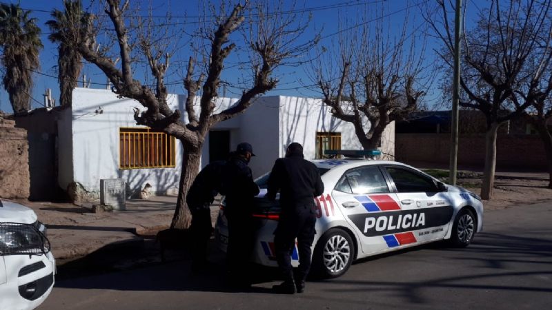 Iba a robarse una TV y justo apareció la Policía