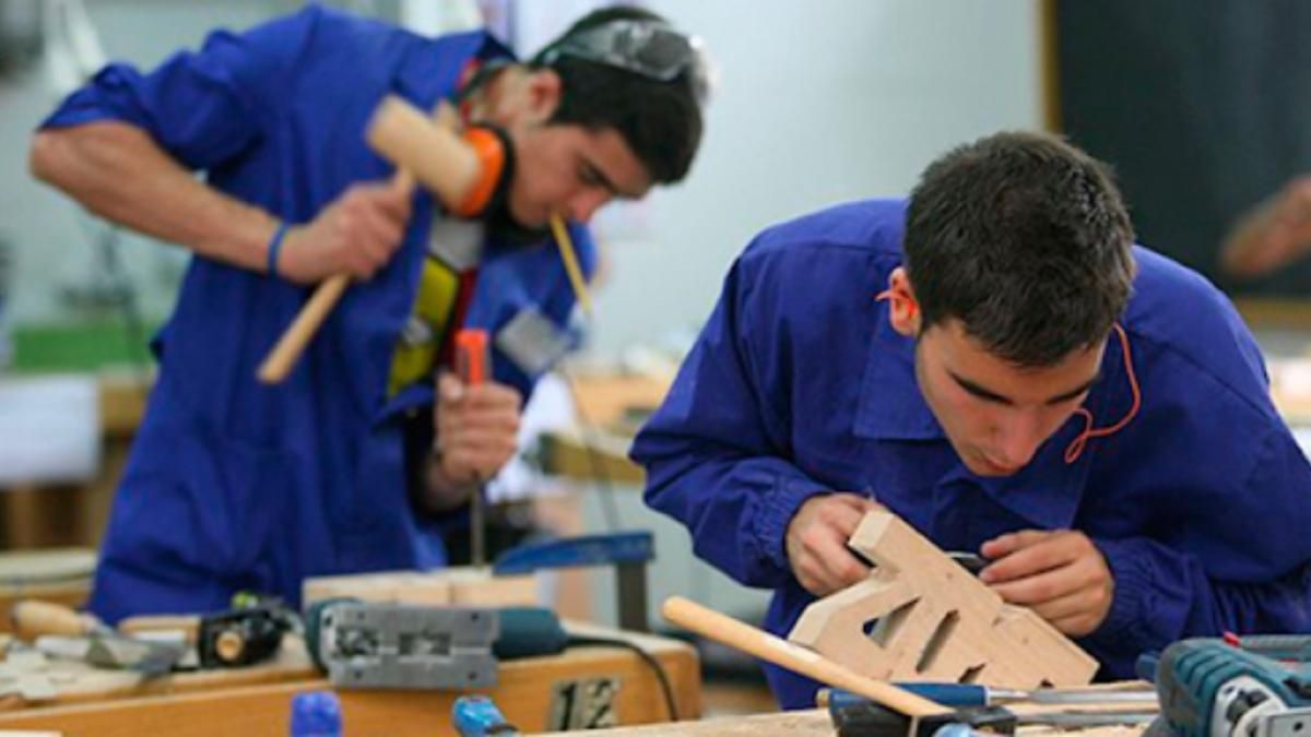 Plan Potenciar Trabajo: el Gobierno dará de baja a 2.098 beneficiarios por comprar dólar ahorro