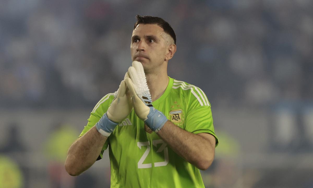 El Dibu MartÃnez eligió a la mejor hinchada argentina y hay polémica