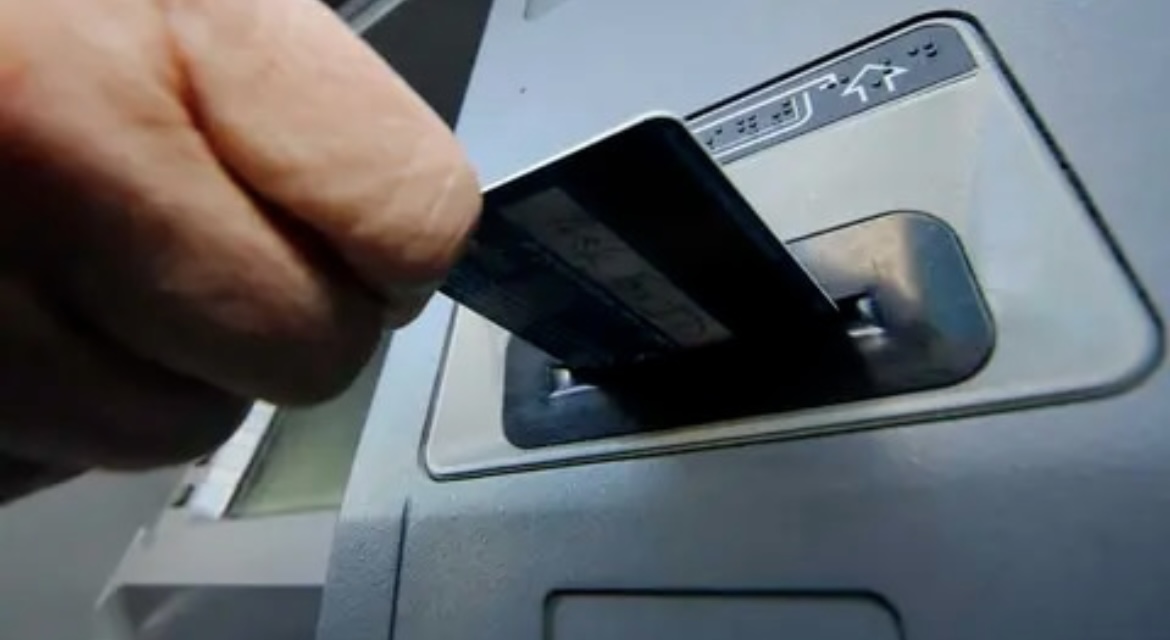 Piden cerrar 144.424 cuentas bancarias de beneficiarios del Potenciar Trabajo: la llamativa razón