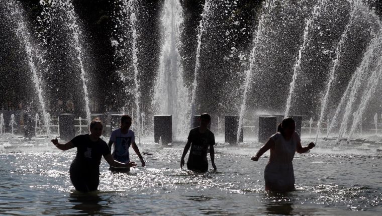 Ex Rusia fría: una ola de calor eleva la temperatura a 35°