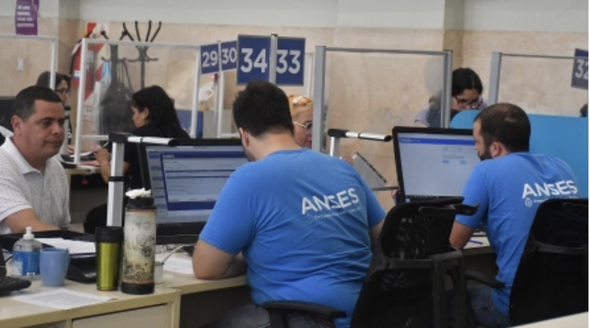 Pagarán un bono de $ 20.000 a quienes reciben prestaciones por desempleo