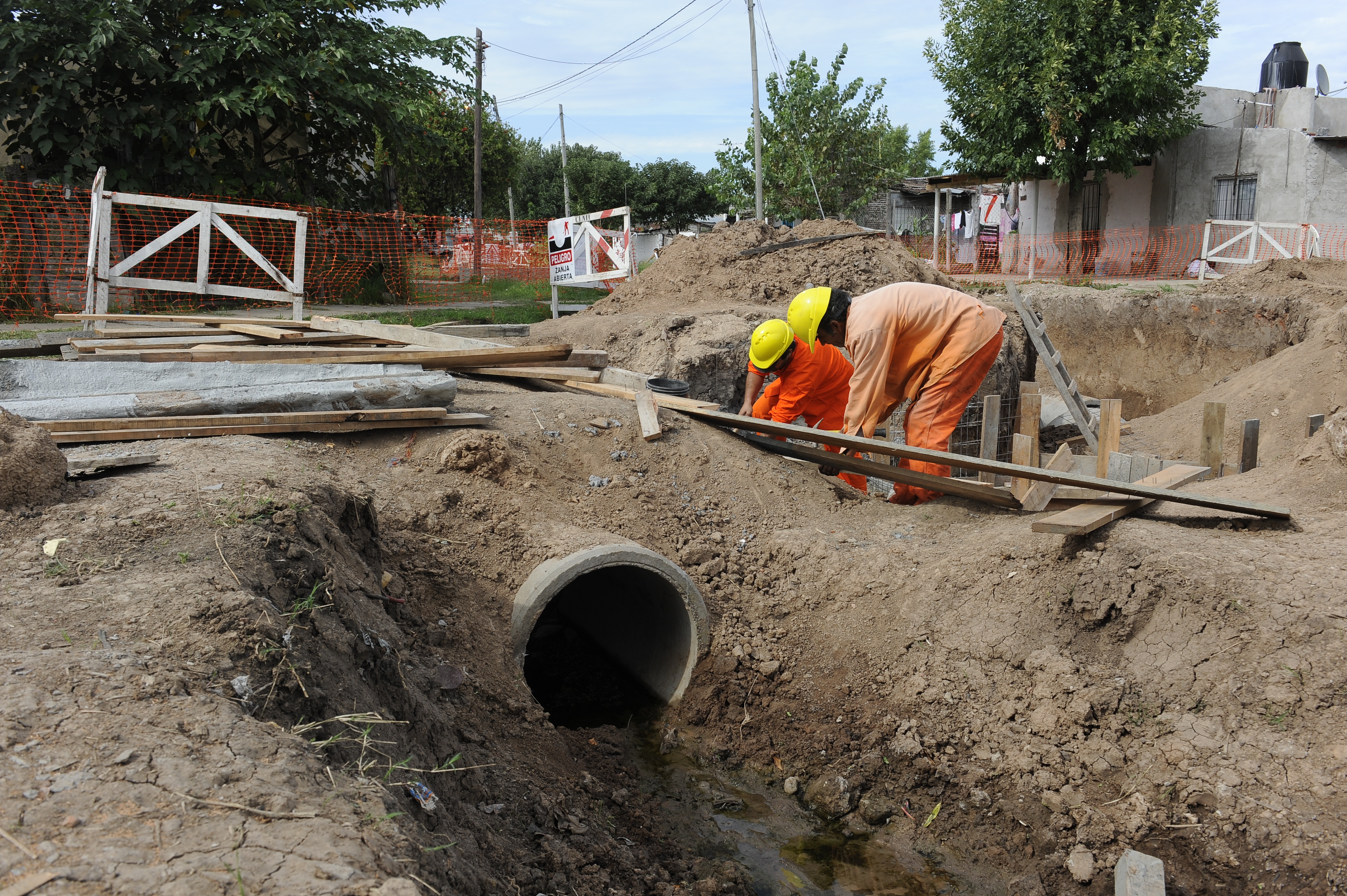Para avanzar con obra cloacal en Rivadavia, OSSE interrumpirá un tramo de avenida Central