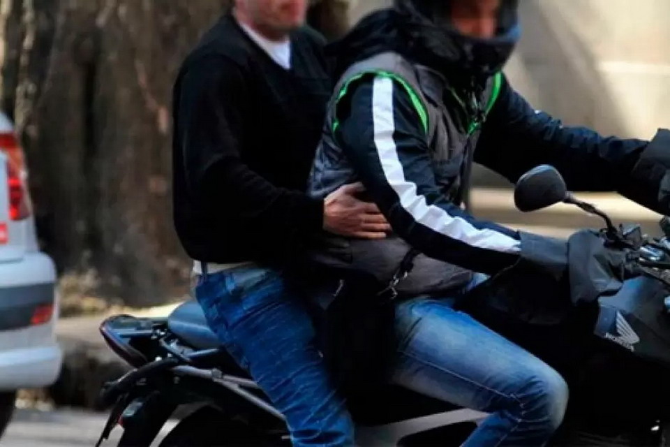 Inseguridad en Capital: le dispararon para robarle la mochila y se llevaron 2 millones de pesos
