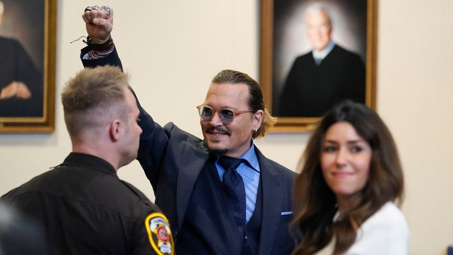 En el juicio mas escandaloso de Hollywood, ganó Johnny Depp
