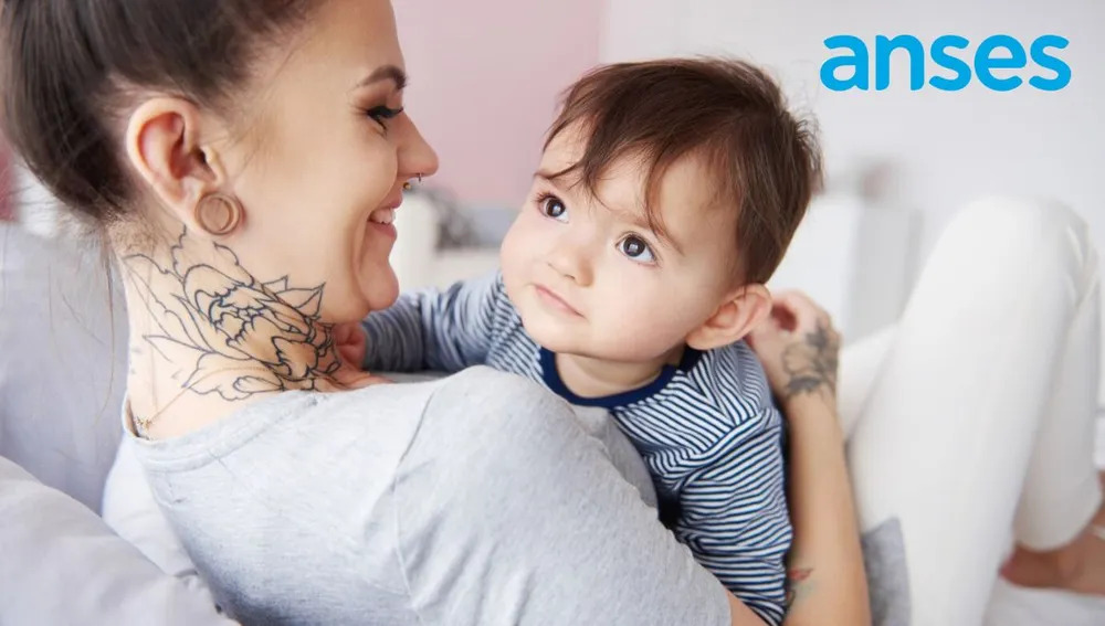 AUH y Tarjeta Alimentar de ANSES: quiénes cobrarán en agosto $650.000