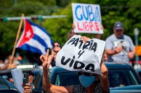  Históricas protestas en Cuba:  los exiliados en Miami siguen manifestándose contra la dictadura