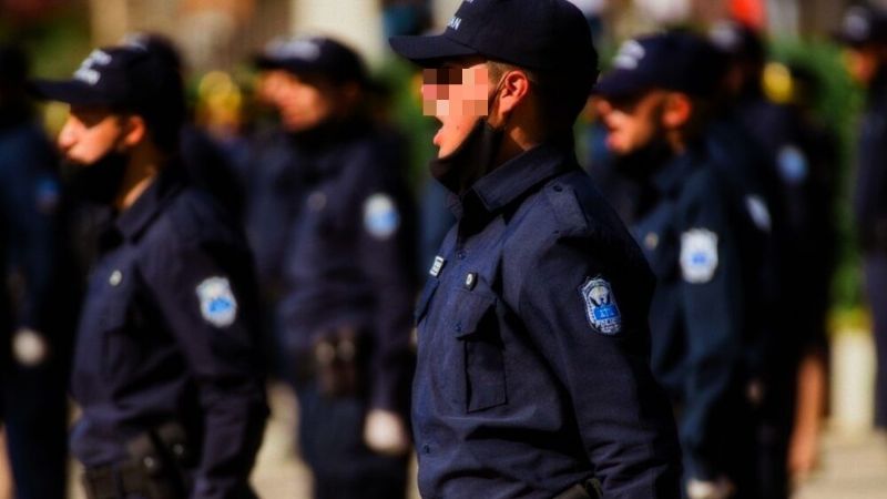 Un cabo de la policía quedó detenido por violento