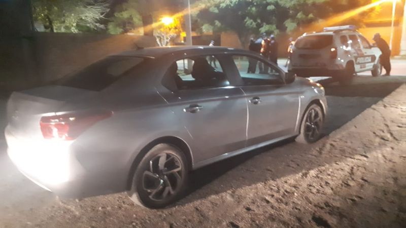 Tenía orden de restricción, pero lo mismo siguió a su pareja