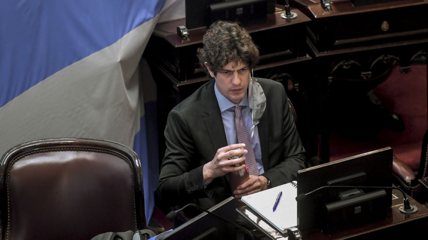 Lousteau provocó una nueva interna 