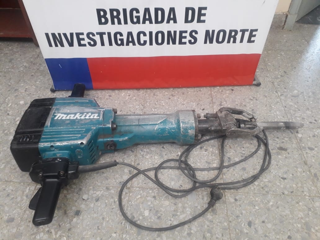 Recuperan un martillo demoledor robado de una capilla del Barrio Bueno Aires