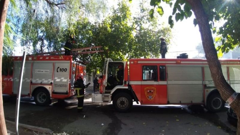 El fuego devoró una vivienda en Rawson