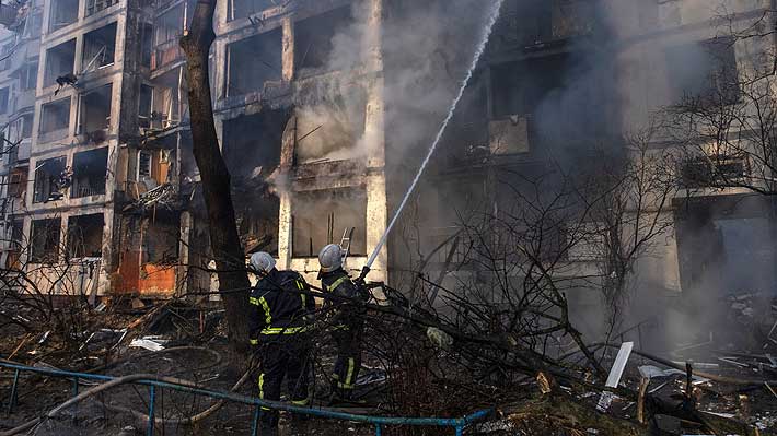Al menos dos muertos en ataques a zonas residenciales en Ucrania