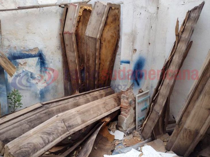 Misterio: Usurpó una casa abandonada y vivÃa con cuatro ataúdes