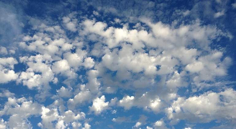 El fin de semana comienza con una máxima de 27 grados 