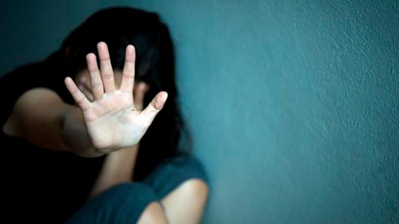 Manoseó a su sobrina de 10 años mientras jugaban en la pileta