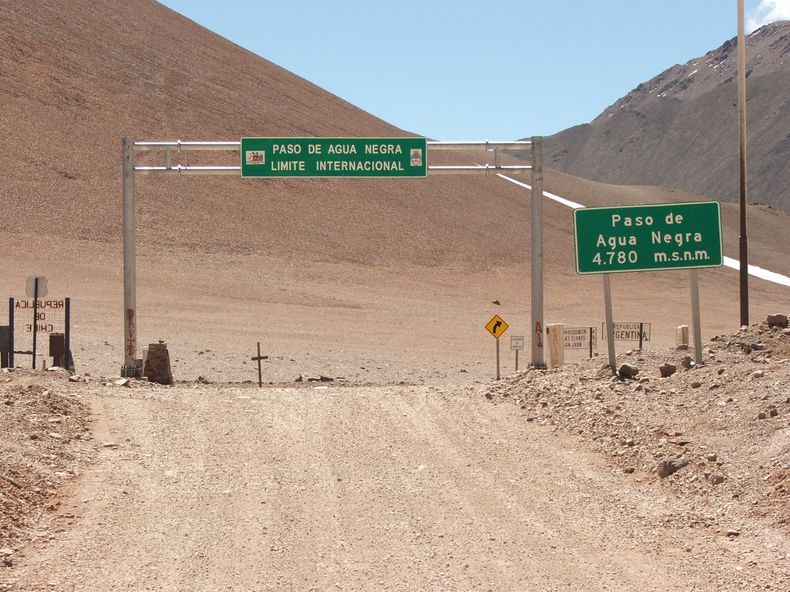 Un fuerte sismo en Chile provocó el cierre del Paso de Agua Negra