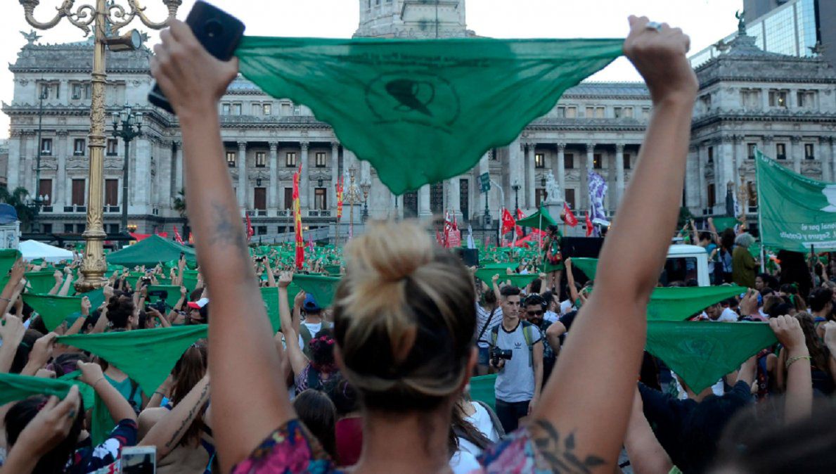 La legalización del aborto ya tiene fecha de votación: 10 de diciembre