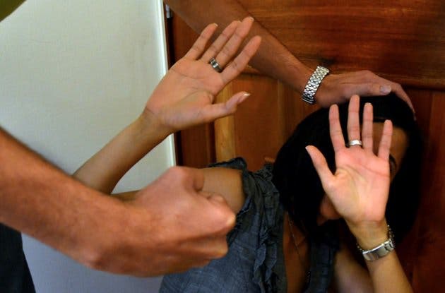 La pelea por la paternidad de un hijo terminó en una golpiza 