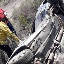 En Pocito, estrelló su auto con un poste y terminó muerto en un canal