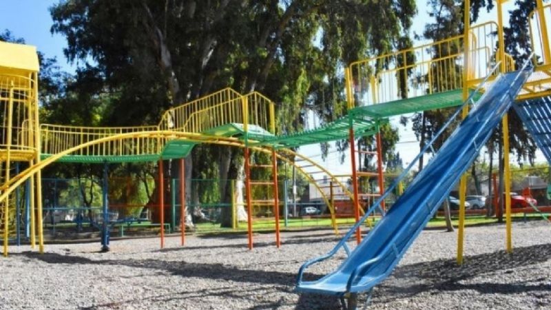 Otra vez los juegos del parque "fracturaron" a una niña de 11 años